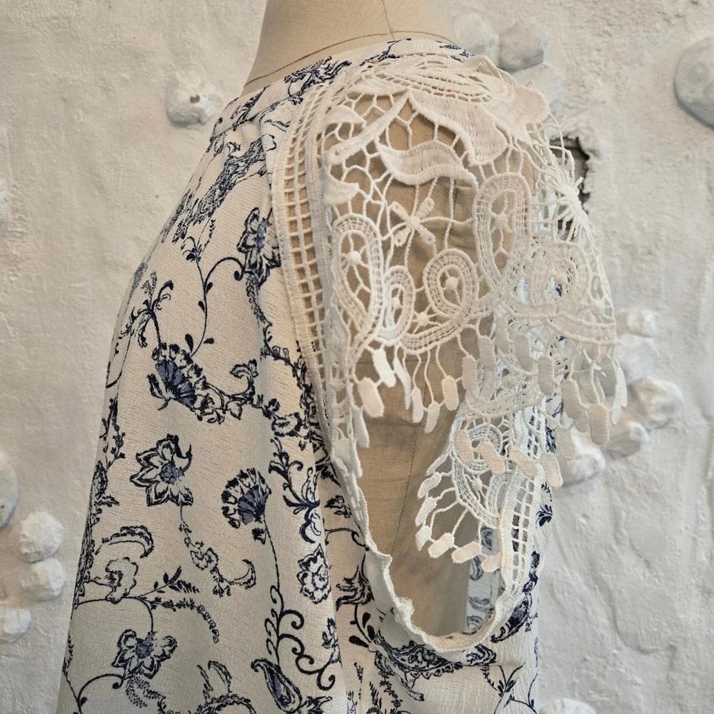 Perch Women Boho Blue White Paisley Top with Crochet Lace Shoulder Size XXL - Picture 6 of 11